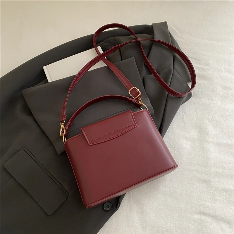 Fashionable Mini Suede Women's Bag, Faux Suede Tote Bag, Simple Hardware Lock Buckle Decoration Handbag Purse Cross Body Bags