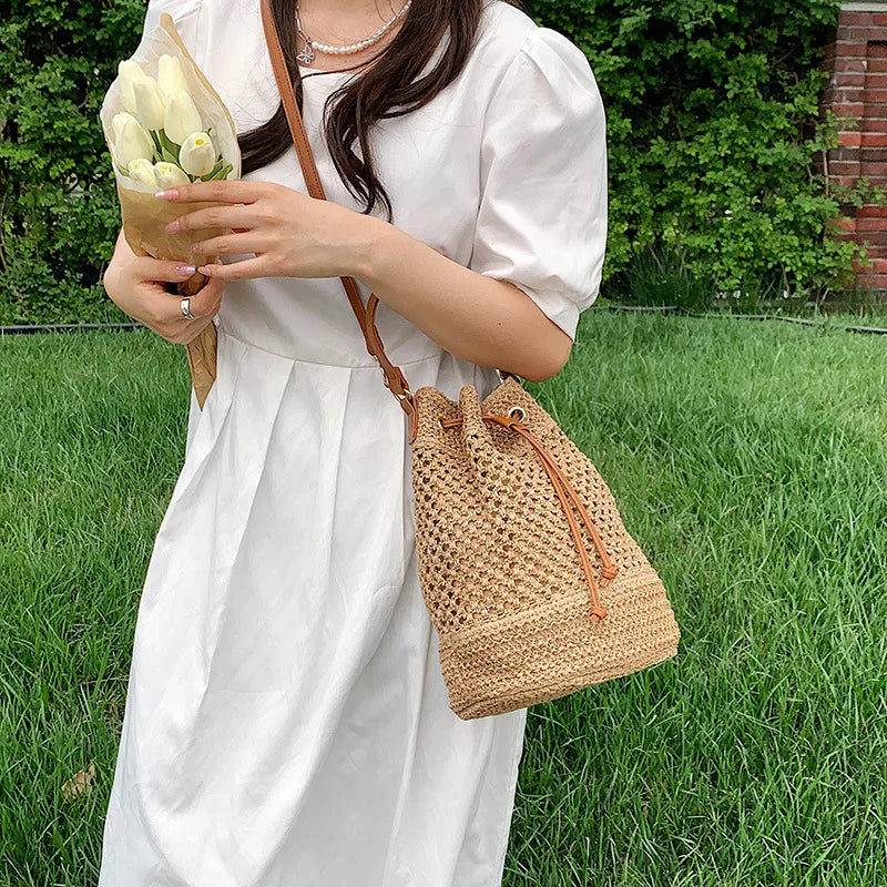 Woven Straw Bag Ladies Bucket Crossbody Bag Summer Beach Bag Retro Travel Shoulder Bags Small Travel Purse and Handbag For Women