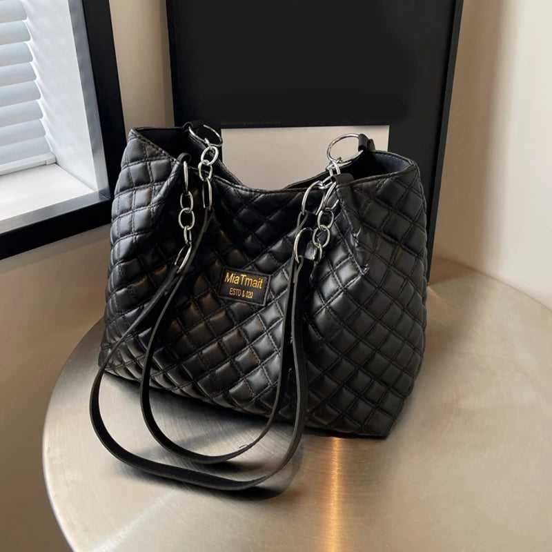 New Popular PU Leather Large Capacity Women's Bag Winter High Quality Quilted Design Shoulder Bag Commute Shopper Tote Bag