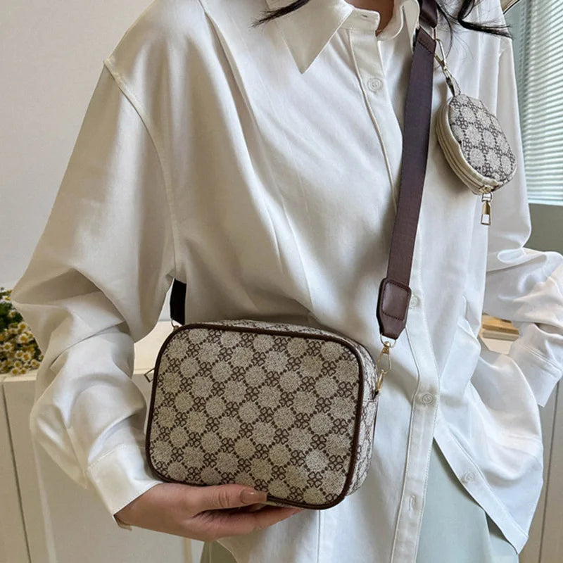 Simple And Trendy Texture, Casual Women's Shoulder Bag With A Foreign Style Strap, Small Hanging Bag, Diagonal Crossbody Small S