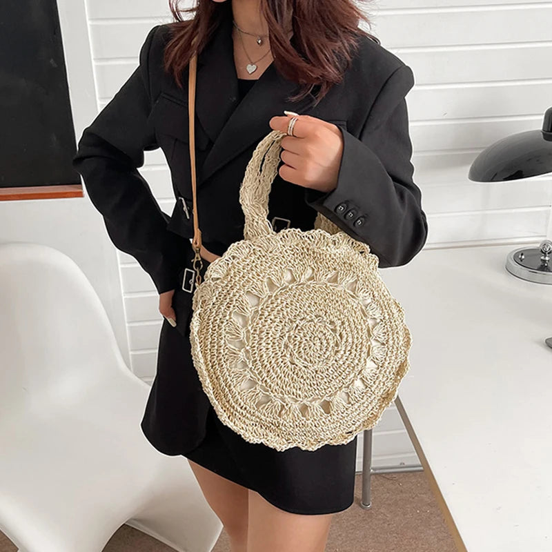 Summer Round Straw Bag Women Woven Rattan Beach Bag Hot New Shoulder Bag Circle Hollow Out Handle Bag Casual Shopper Tote Pouch