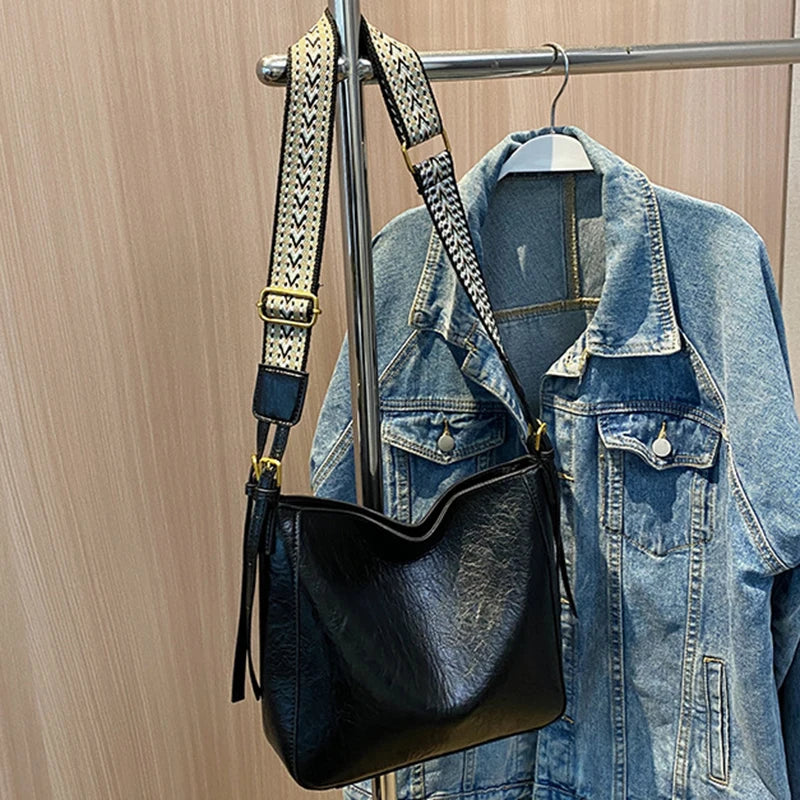 New Crossbody Bag PU Soft Leather Bag Women Fashion Simple Small Square Bag Retro Large Capacity Casual Shoulder Bag