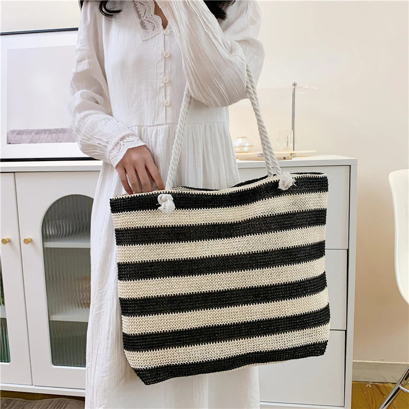 Women Straw Shoulder Bag Color Contrast Beach Handbag Large Capacity Simple Shoulder Bag Ladies Summer Daily Bag