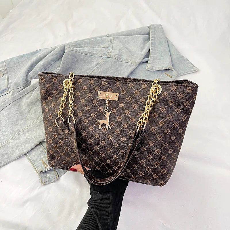 2024 Autumn and Winter New Presbyopic Handbag Shoulder Bag Large Capacity Tote Bag Women's Bag