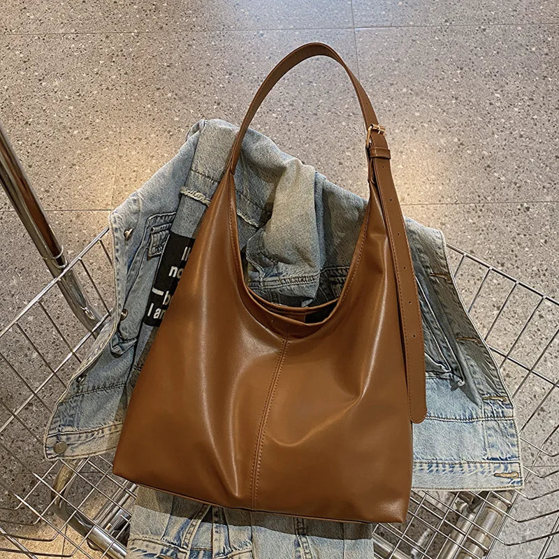 Vintage Large Capacity Shoulder Bag for Women with Soft Solid Crossbody Bag Retro Tote Bag For Commute