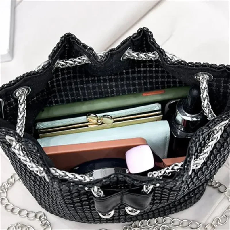 Charming Rhinestone Dinner Bag Sparkling Drawstring Chain Bucket Shoulder Crossbody Bags for Women Daily Christmas Party Banquet