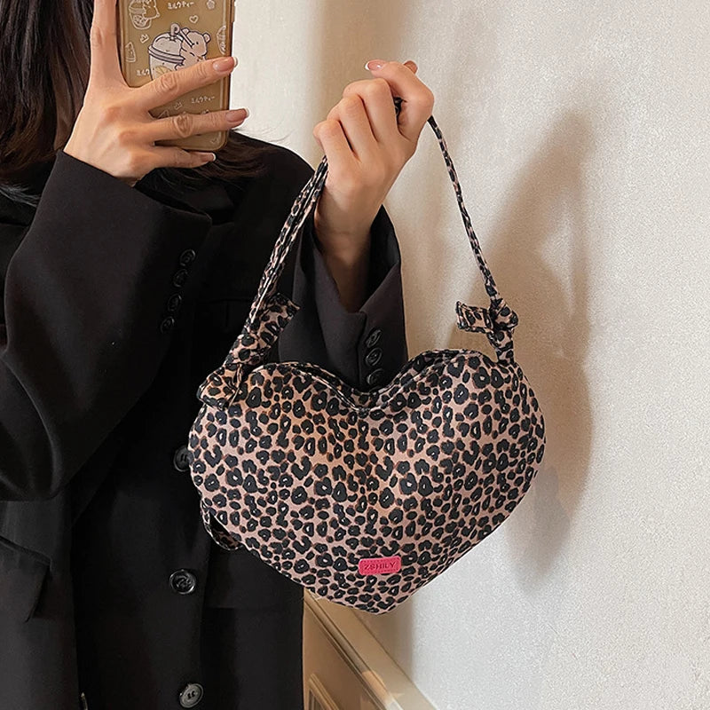 New Heart Shaped Shoulder Bag Fashion Leopard Design Crossbody Bag Cute Handbag Purse For Woman's Tote Bag