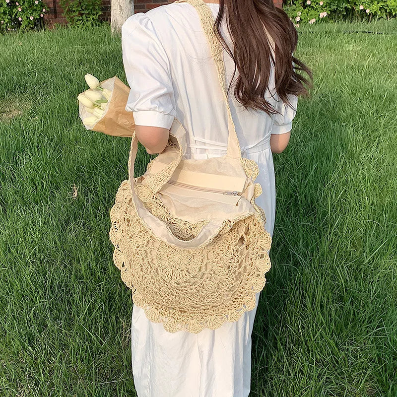 Summer Round Straw Bag Women Woven Rattan Beach Bag Hot New Shoulder Bag Circle Hollow Out Handle Bag Casual Shopper Tote Pouch