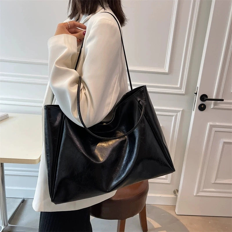 Women's Tote Bag, Large Capacity Soft Leather Shoulder Bag, Retro Casual Handbag, Perfect for Commuting Handbags Travel Bag