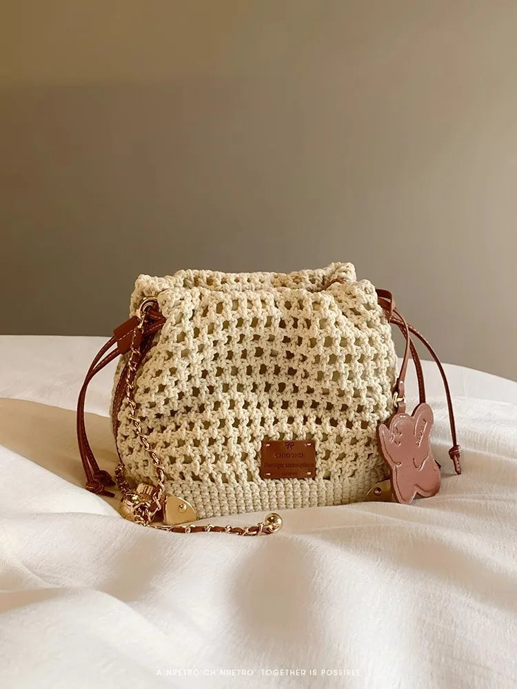 Chic Knit Crossbody Bags for Woman Bucket Bag with Adjustable Strap Weaving Handbag Shoulder Messenger Bag with Polyester Lining