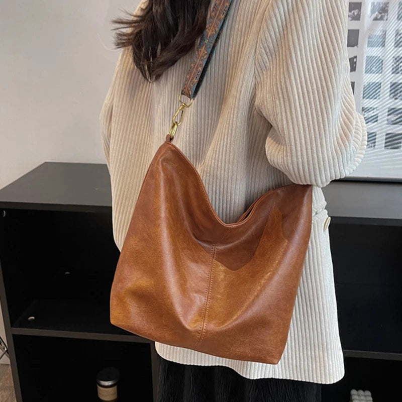 Popular Bucket Bag For Women Luxury Shoulder Bag High Quality Crossbody Bag Designer Large Capacity Messenger Bag Handbag Totes