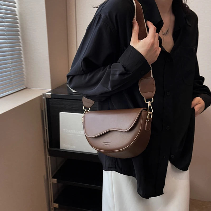 New Solid Color PU Leather Women's Crossbody Bag With Stylish Red Wide Shoulder Strap Shoulder Small Square Bag