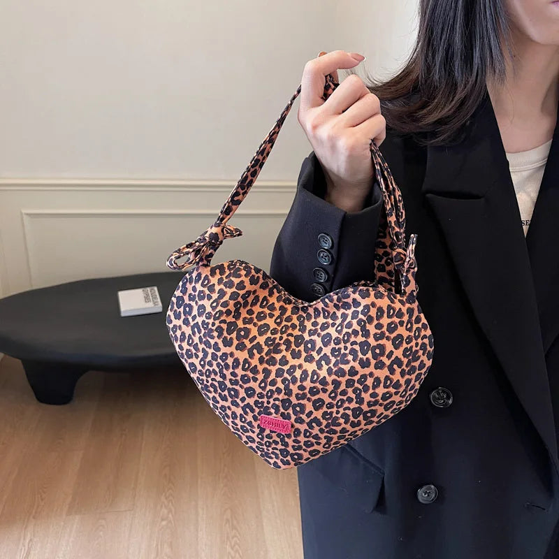 New Heart Shaped Shoulder Bag Fashion Leopard Design Crossbody Bag Cute Handbag Purse For Woman's Tote Bag