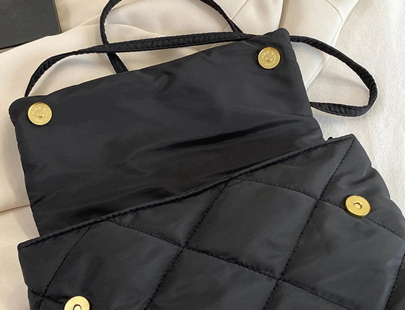 Fashion Chain Crossbody Bags Women Winter Cotton Padded Quilted Shoulder Bags Casual Large Capacity Simple Female Handbags