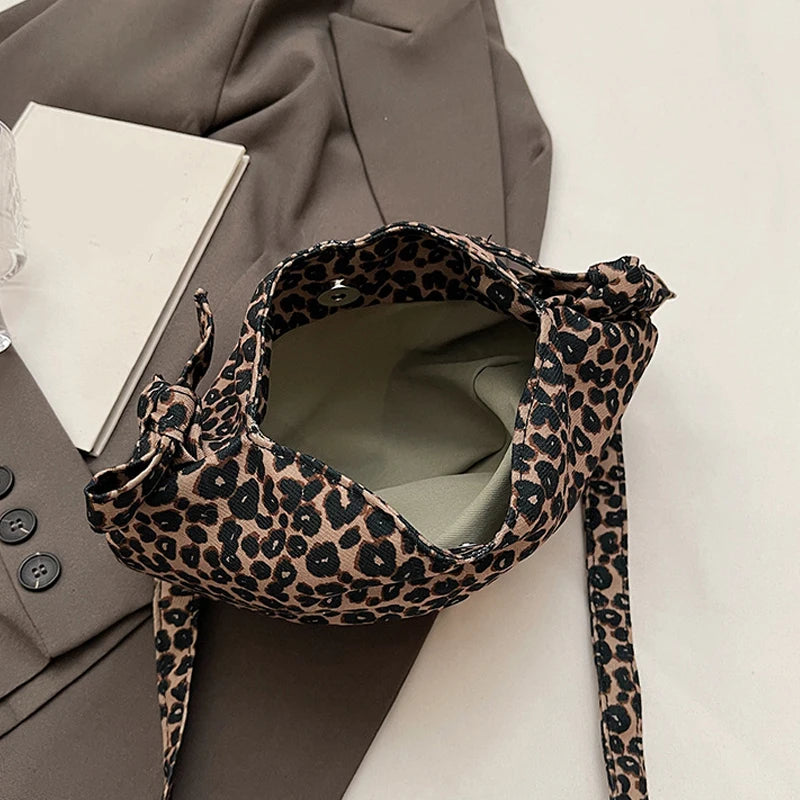 New Heart Shaped Shoulder Bag Fashion Leopard Design Crossbody Bag Cute Handbag Purse For Woman's Tote Bag