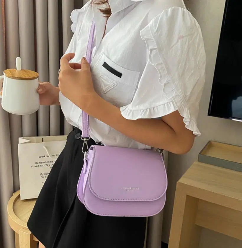 Fashionable Synthetic Leather Crossbody Bag, Womens Shoulder Bag, Simple Square Design, Adjustable Strap, Suitable for Daily Use