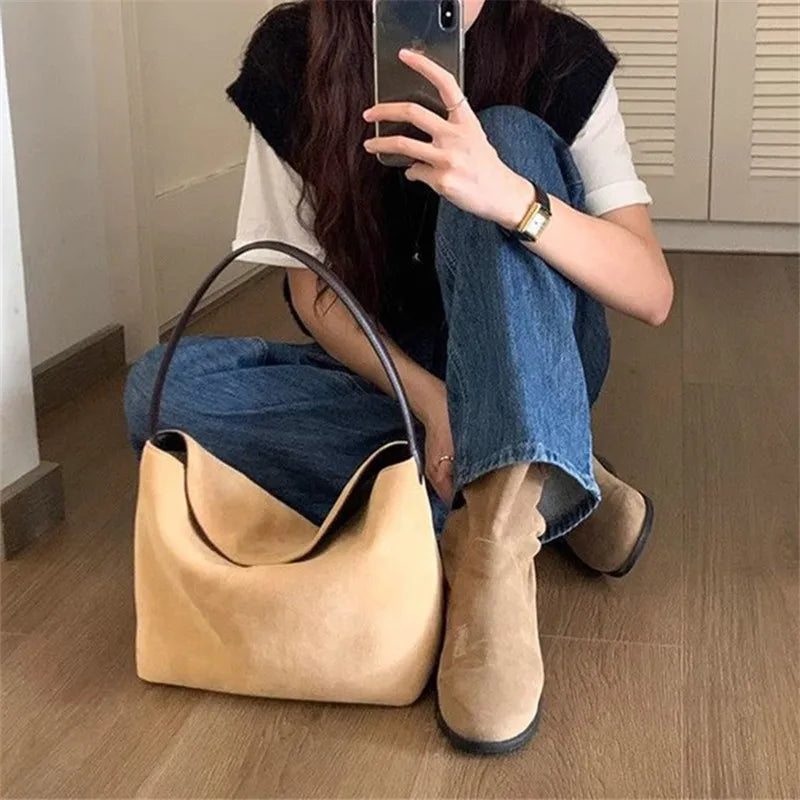 Retro Velvet Women's Bag, Splicing Handbag, Versatile Single Shoulder Armpit Bag with Magnetic Buckle Fashionable Matte Tote Bag