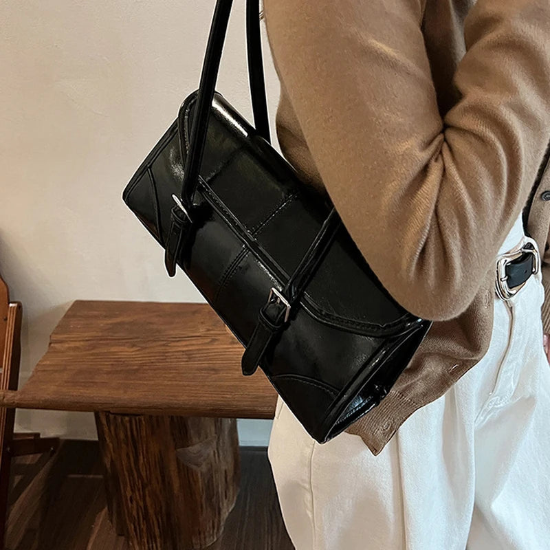 High End Burgundy Oil Wax PU Leather Underarm Bag Elegant Women's Magnetic Buckle Shoulder Bag Commuter Versatile Ladies Tote Ba
