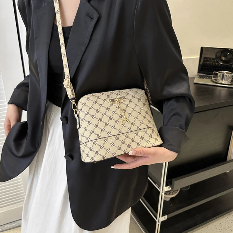 PU Leather Women Shoulder Bag Female Deer Pendant Handbags Girl Small Crossbody Bag Fashion Shell Shape Messenger Bag Bolsos
