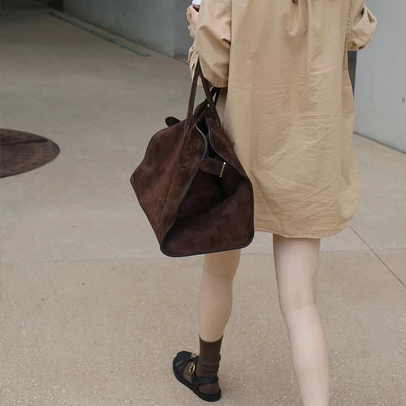 Tote Bag Women's New Autumn and Winter High-end Niche Design Large-capacity Shoulder Bag Retro Commuter Handbag
