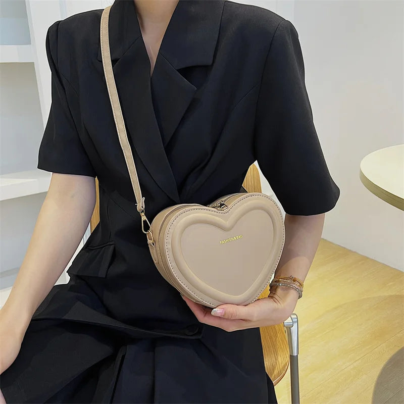 Fashion Heart Shape Crossbody Bags For Women New Solid Color PU Leather Shoulder Bag Casual Ladies Handbags Designer Female Bags