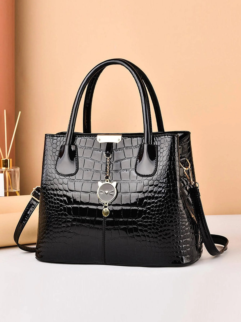 Women's Fashion Crocodile Pattern Shoulder Bag, Bright Leather Large Capacity Commuter Handbag