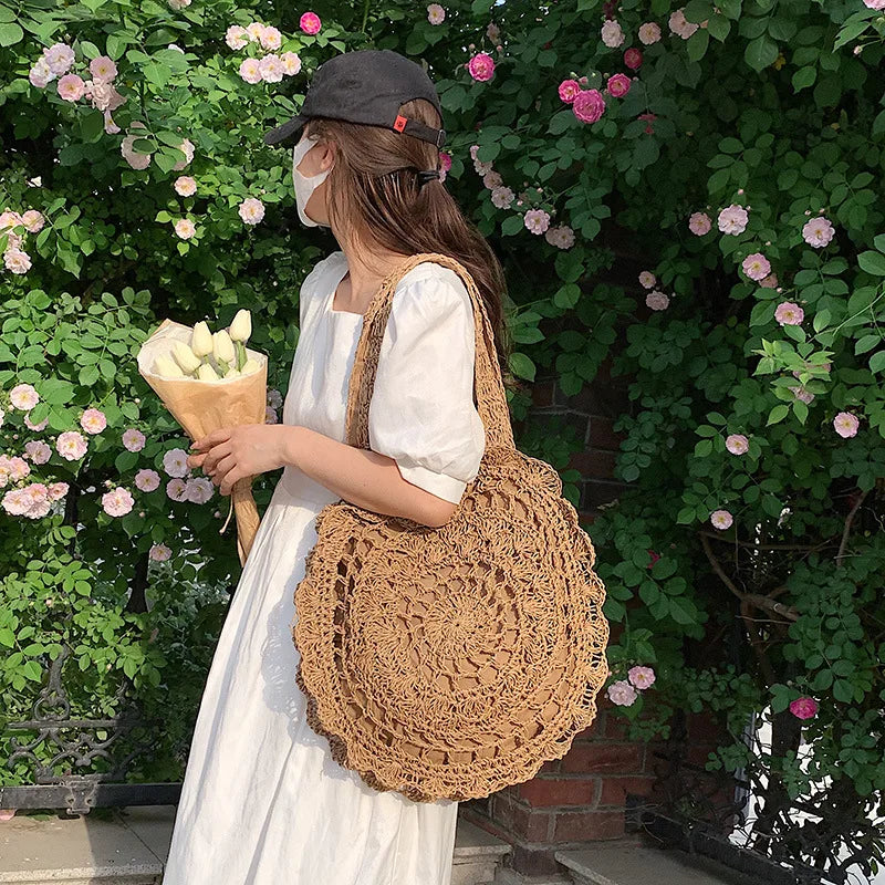Summer Round Straw Bag Women Woven Rattan Beach Bag Hot New Shoulder Bag Circle Hollow Out Handle Bag Casual Shopper Tote Pouch