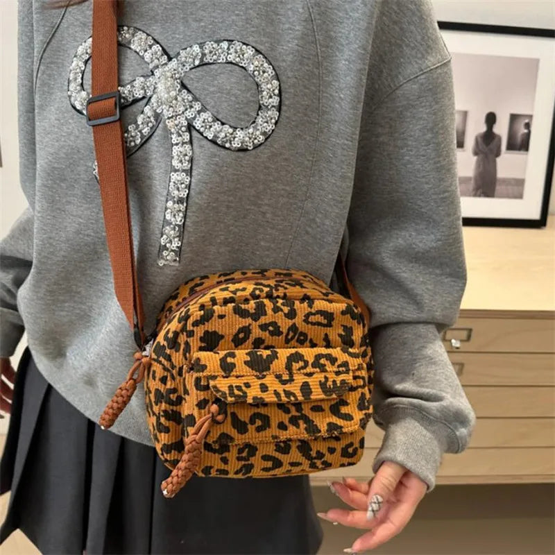Women's Casual Mini Crossbody Bag, Corduroy Design Phone Bag, Adjustable Strap, Zipper Closure, Single Shoulder Purse