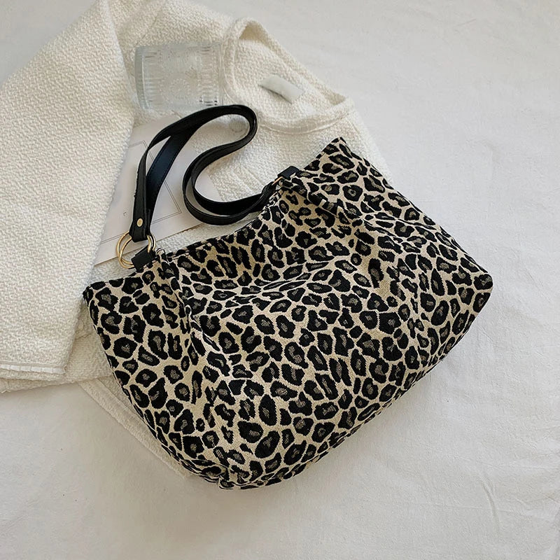 New Fashion Tote Bags Shopping and Travel Canvas Bags Women Popular Handbags Large Capacity Leopard Shoulder Bags