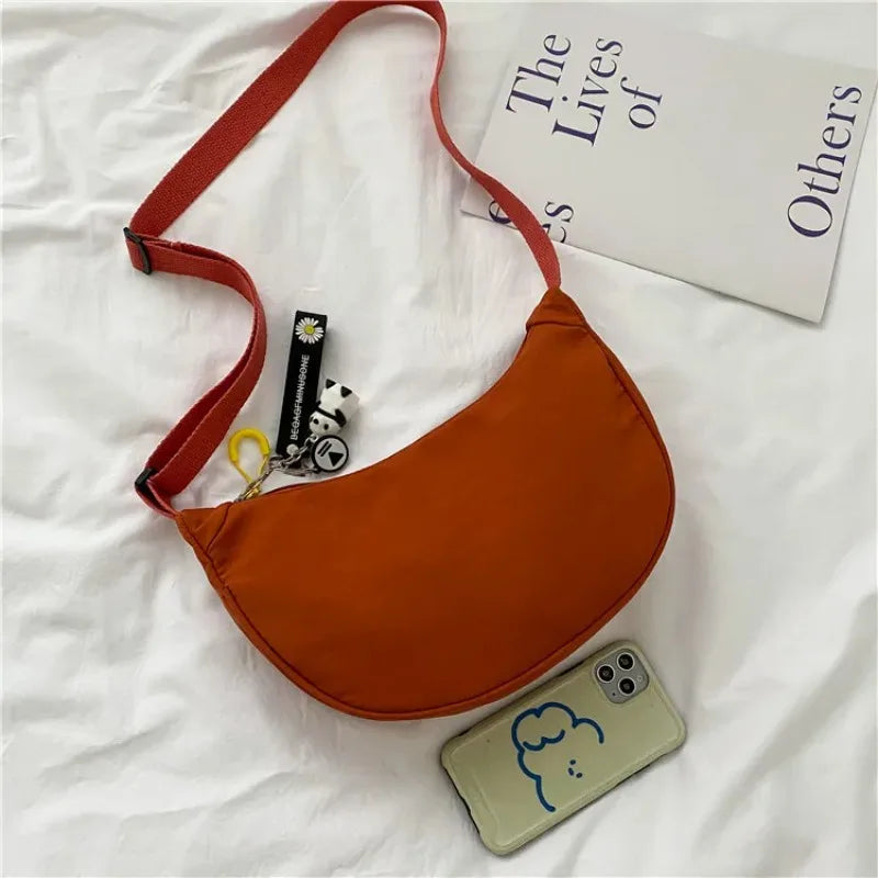 Nylon Half Moon Crossbody Bags for Women, Stylish Dumpling Bag, Small Armpit Shoulder Bag for Daily Use, Work, Outing, Party.