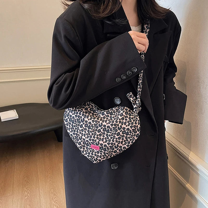 New Heart Shaped Shoulder Bag Fashion Leopard Design Crossbody Bag Cute Handbag Purse For Woman's Tote Bag