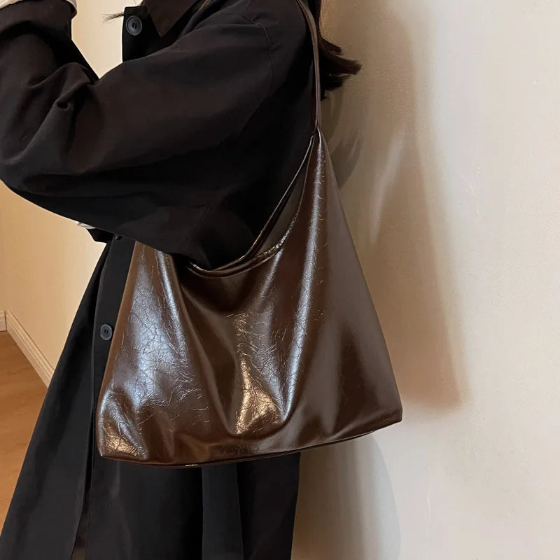 Soft PU Leather Quality Underarm Bag Vintage Wine Red Ladies Shoulder Bag Commuter Large Handbag Women's Versatile Tote Bag