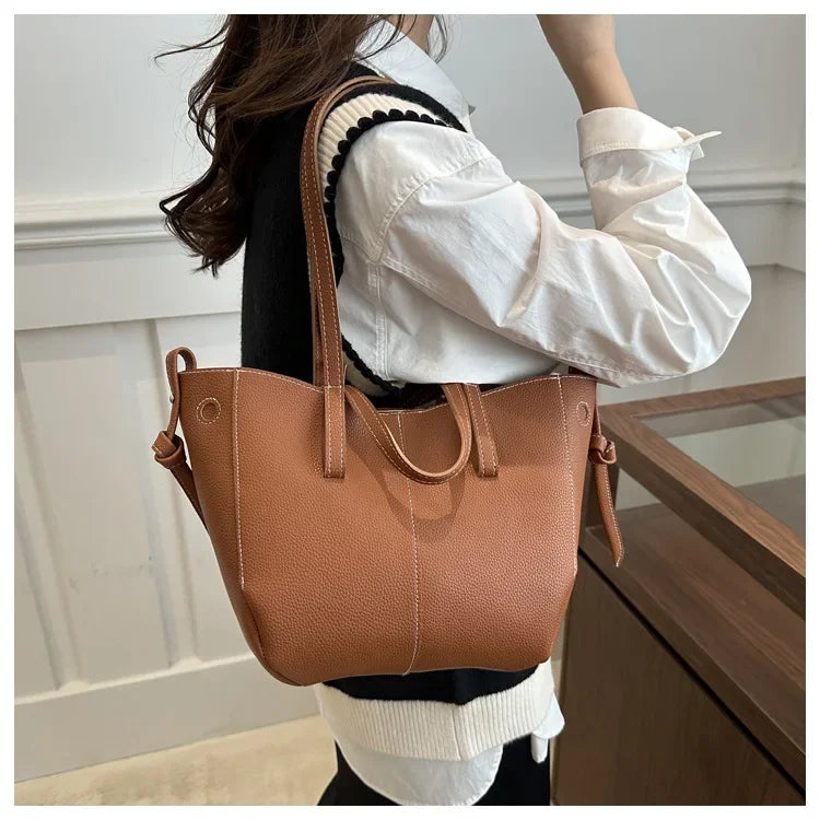 Stylish Casual Tote Bag, Large Capacity PU Leather Handbag Women Wing Bag, Fashionable Woman Bags, Commuting Armpit Shoulder Bag