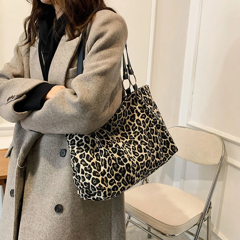 New Fashion Tote Bags Shopping and Travel Canvas Bags Women Popular Handbags Large Capacity Leopard Shoulder Bags