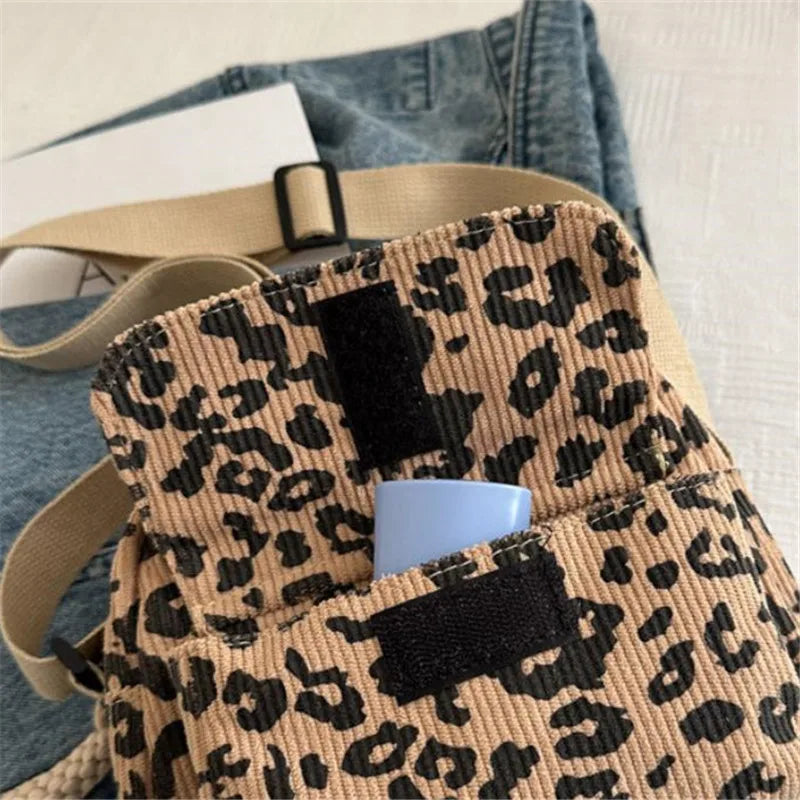 Women's Casual Mini Crossbody Bag, Corduroy Design Phone Bag, Adjustable Strap, Zipper Closure, Single Shoulder Purse
