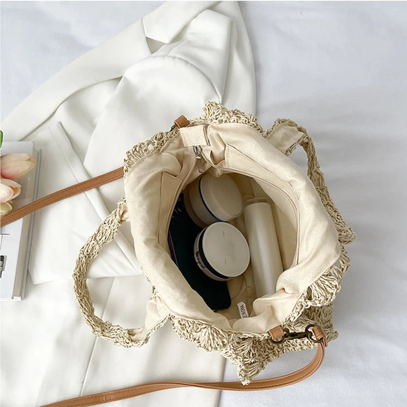 Summer Round Straw Bag Women Woven Rattan Beach Bag Hot New Shoulder Bag Circle Hollow Out Handle Bag Casual Shopper Tote Pouch
