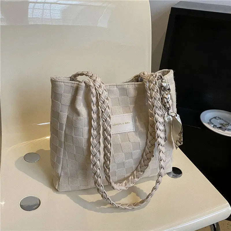 New Fashionable Flow Large Capacity Casual Lightweight Canvas Handbag Fashionable Street One Shoulder Package