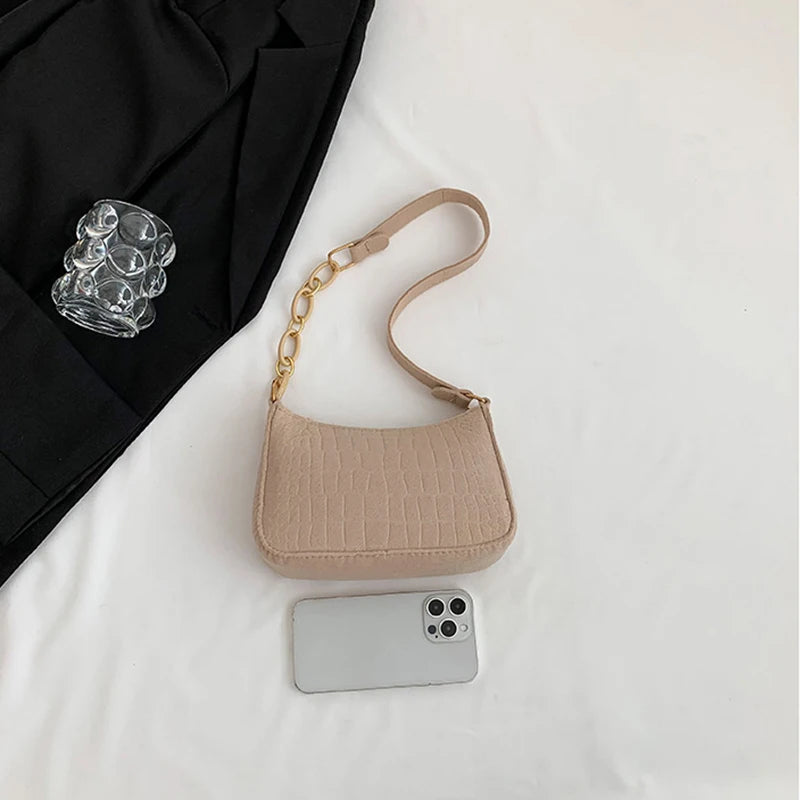 Trendy Lightweight Women Small Square Bag Crocodile Pattern Faux Fur Material Versatile Chain Strap Single Shoulder Bag