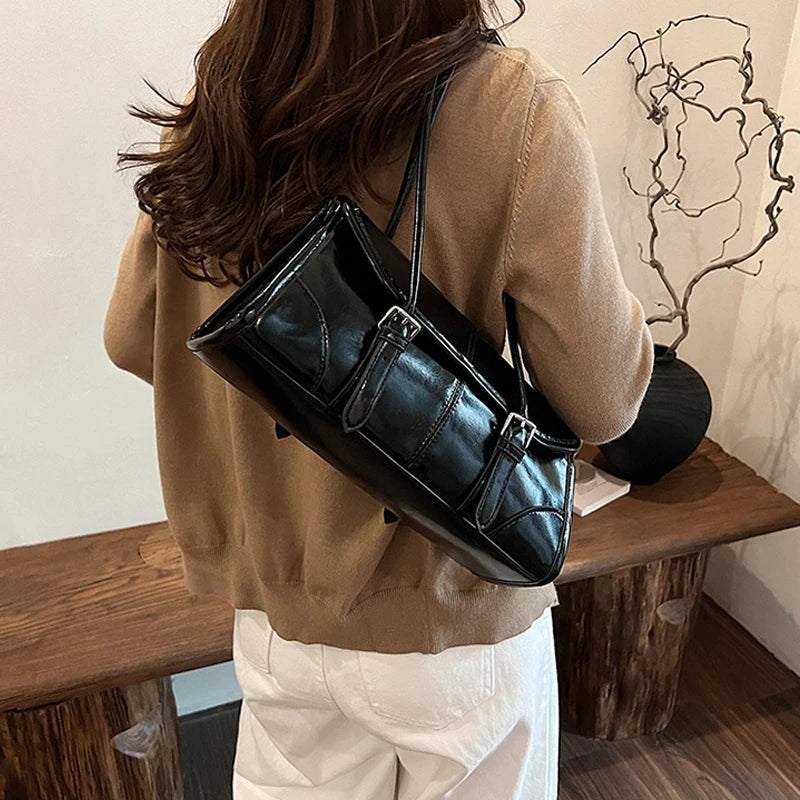 High End Burgundy Oil Wax PU Leather Underarm Bag Elegant Women's Magnetic Buckle Shoulder Bag Commuter Versatile Ladies Tote Ba