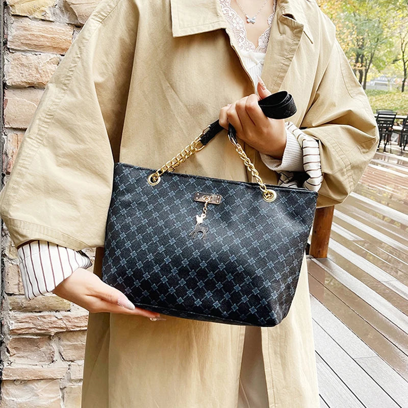 2024 Autumn and Winter New Presbyopic Handbag Shoulder Bag Large Capacity Tote Bag Women's Bag