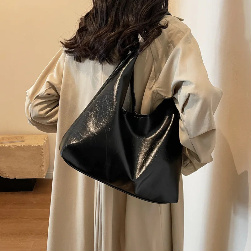 Soft PU Leather Quality Underarm Bag Vintage Wine Red Ladies Shoulder Bag Commuter Large Handbag Women's Versatile Tote Bag