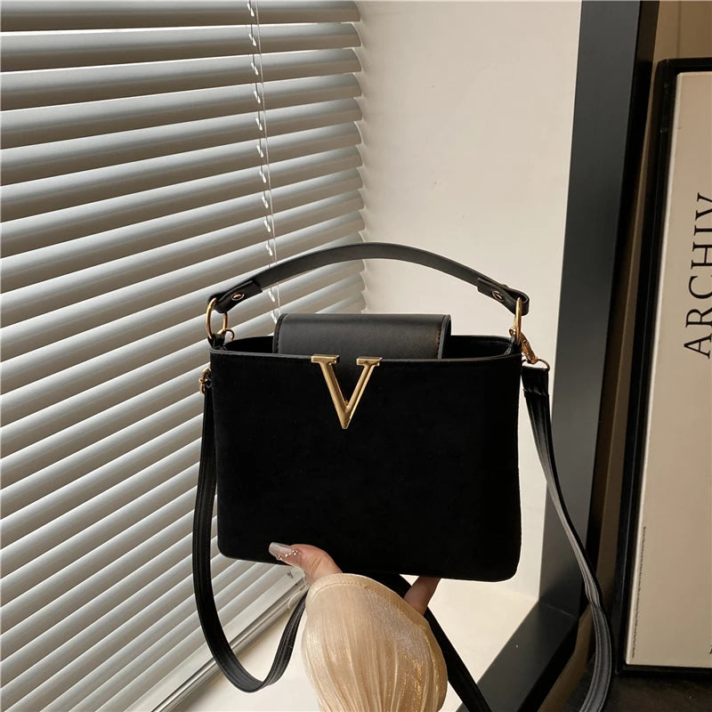 Fashionable Mini Suede Women's Bag, Faux Suede Tote Bag, Simple Hardware Lock Buckle Decoration Handbag Purse Cross Body Bags