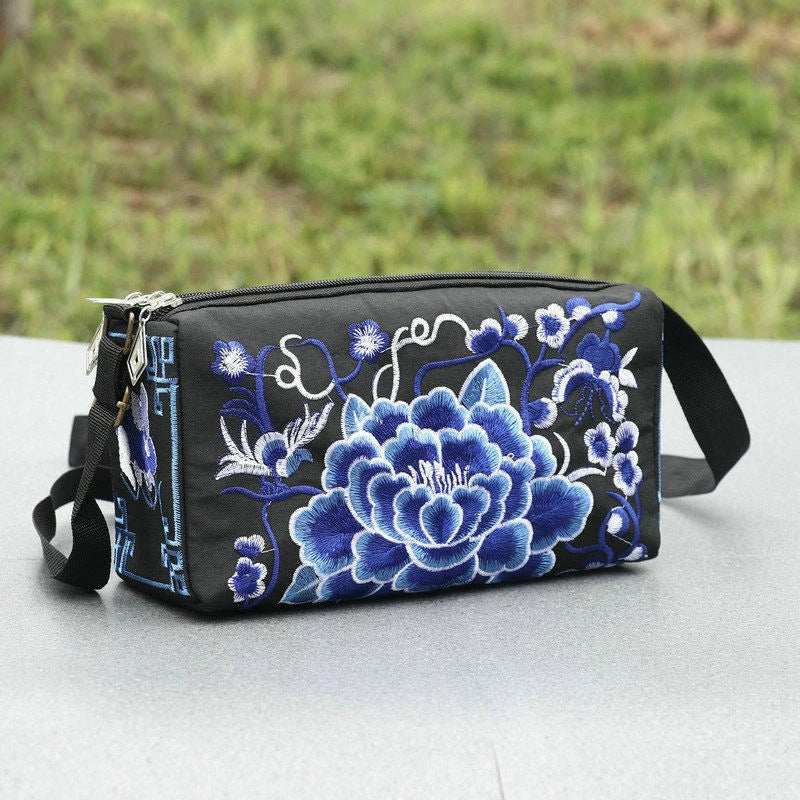 Women's Embroidered Flowers Canvas Shoulder Crossbody Bag Ladies Luxury Large Capacity Handbags and Purse Female Casual Totes