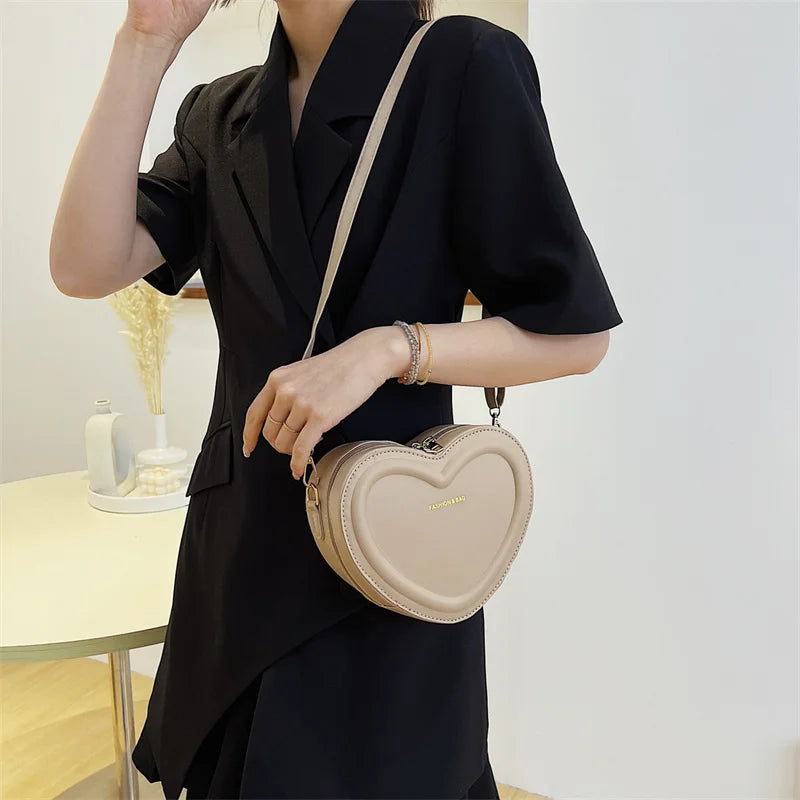 Fashion Heart Shape Crossbody Bags For Women New Solid Color PU Leather Shoulder Bag Casual Ladies Handbags Designer Female Bags