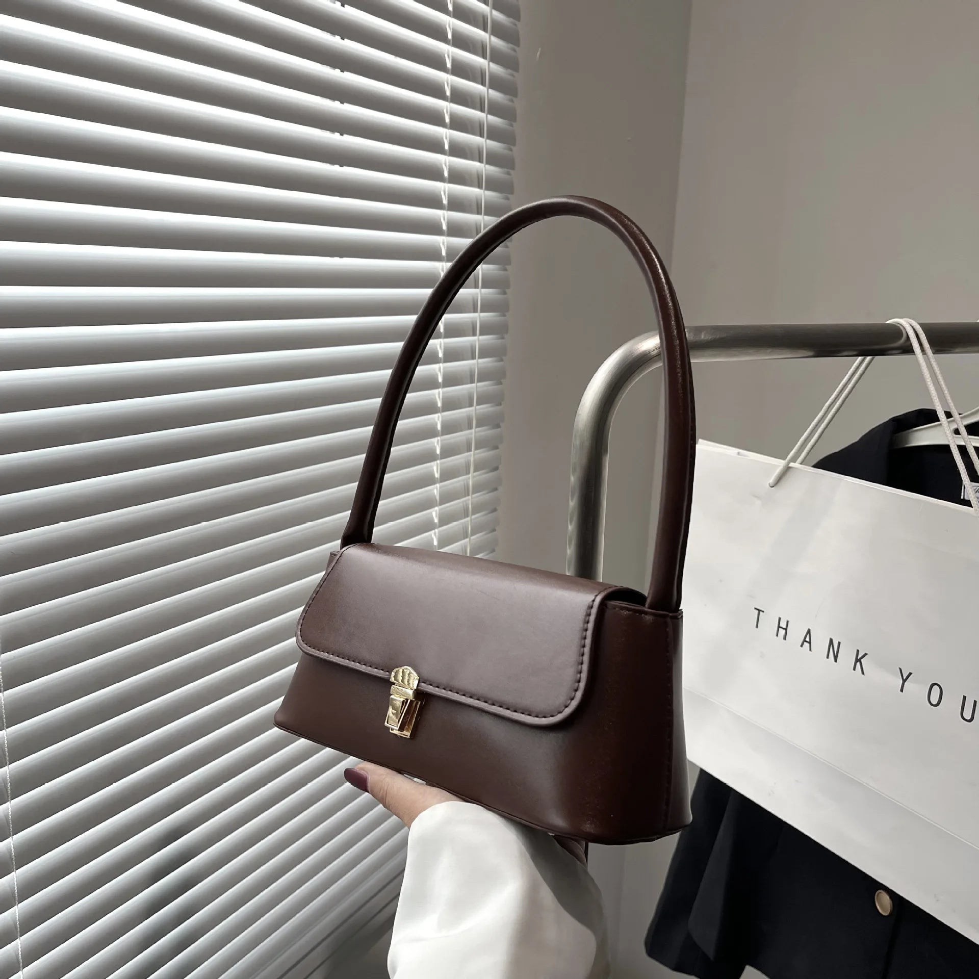 Women's Shoulder Bag Handbag Retro Underarm Bag Fashion Simple Solid Color New Hand Shoulder Bag