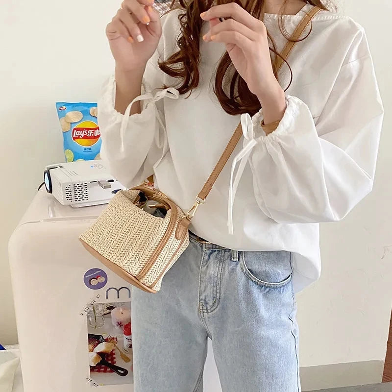 Straw Crossbody Bag For Women Fashion Bohemian Small Knitting Summer Purse And Handbag Ladies Casual Vacation Bucket Beach Bags