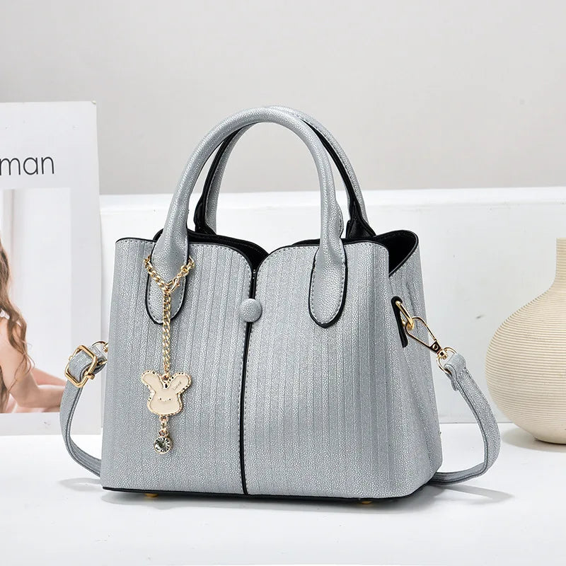 Gift for girlfriend, gift for mother, fashion handbag, simple and large-capacity casual women's messenger bag