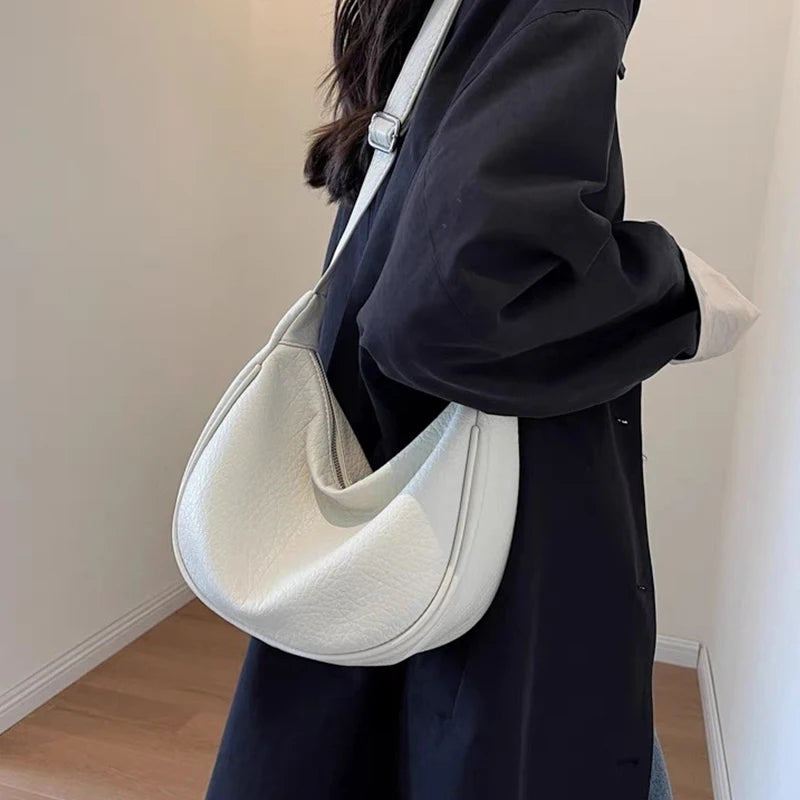 Solid Color Hobos Bag For Women Large Capacity Travel Crossbody Bag Female Half Moon Shoulder Bag Ladies Daily Fanny Packs