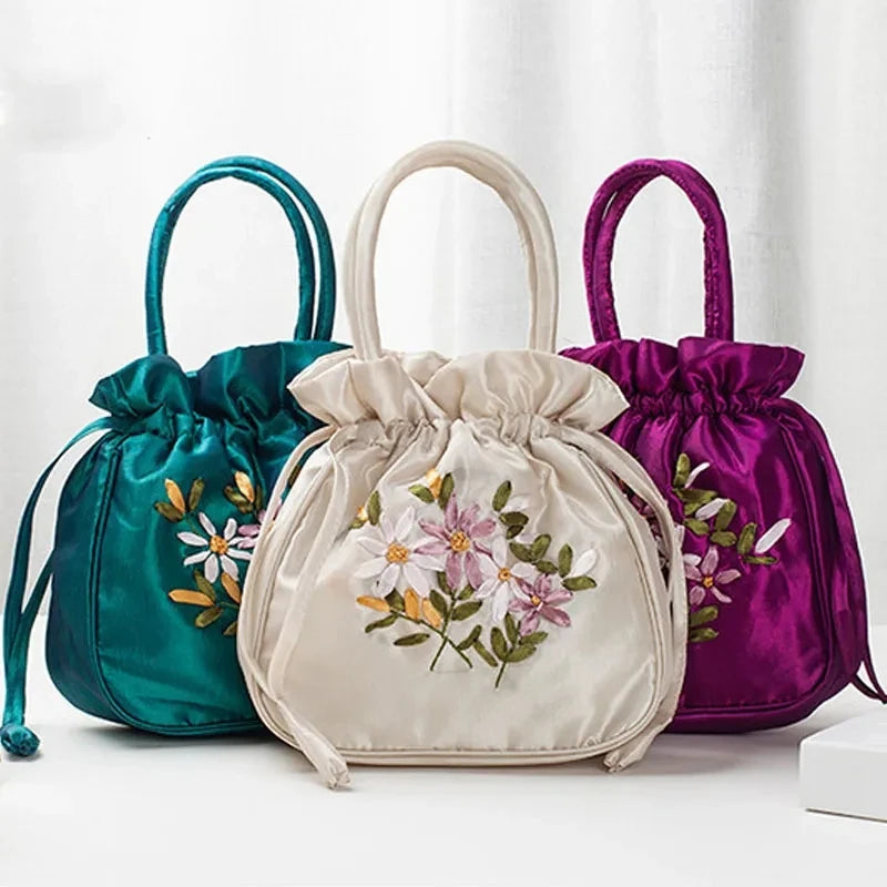 Retro Embroidery Drawstrings Handbags Storage Bags Women Purse Wallets Card Holder Bucket Shoulder Bag Wrist Bags