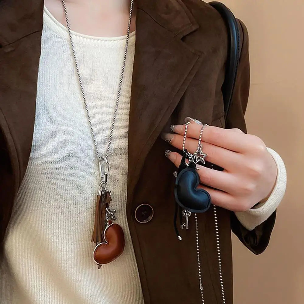HOT Girl's Sweater Chain Metal&PU Chains Women Bag Pendants Unique Vintage Keychains With PU Heart Jewelry Accessories Gifts NEW